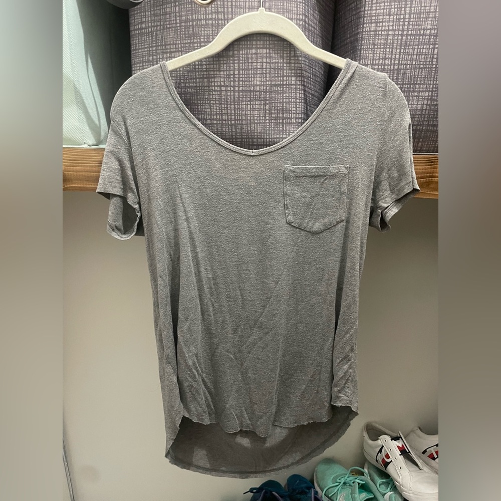 Grey tshirt
